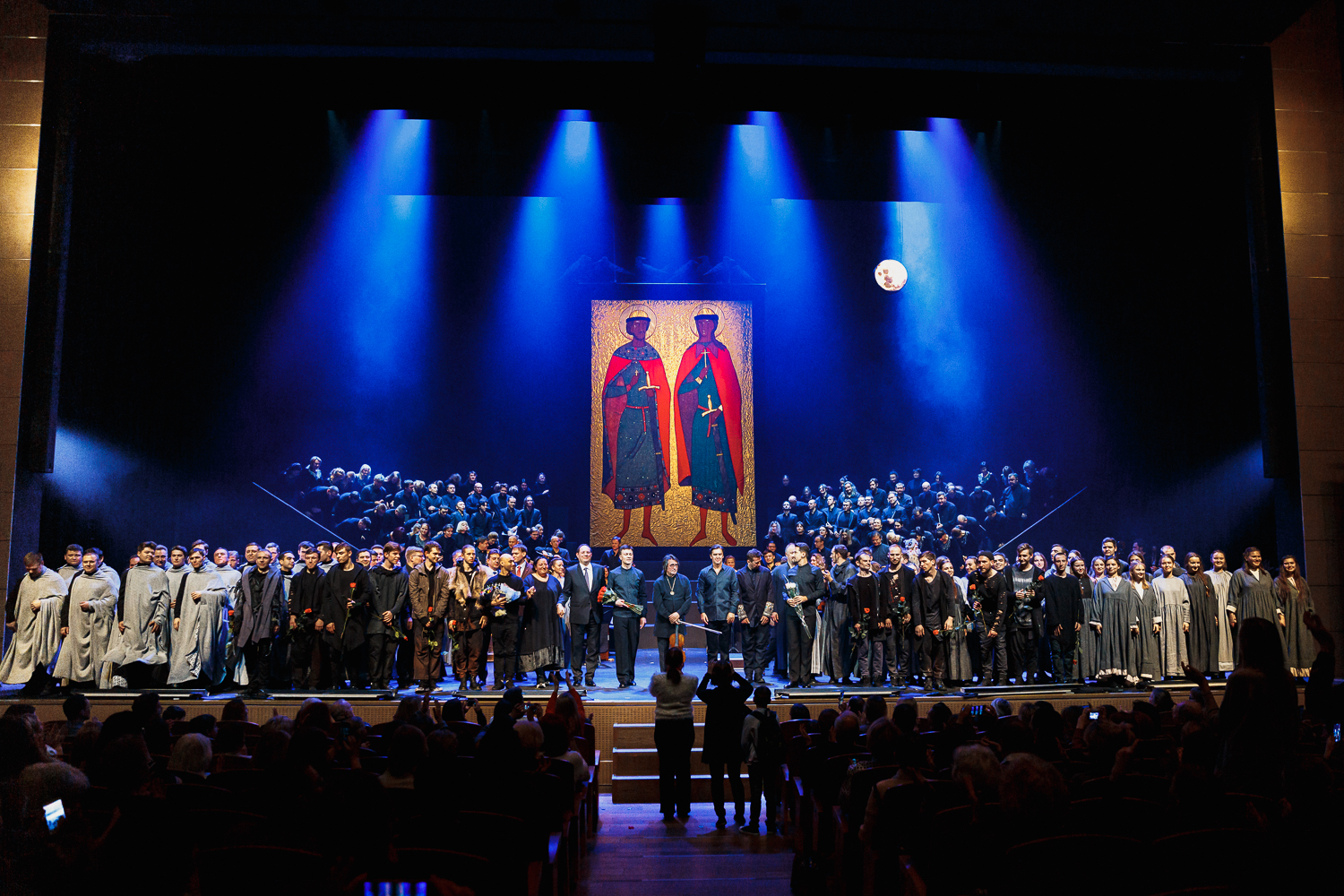 Чайковский хоры из опер. Опера орлеанская дева чайковский. Чайковский хоры из опер. Чайковский хор гуляющих из оперы пиковая дама слушать. Чайковский хоры из опер.