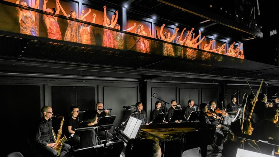 Базельский театр стал пускать зрителей в оркестровую яму