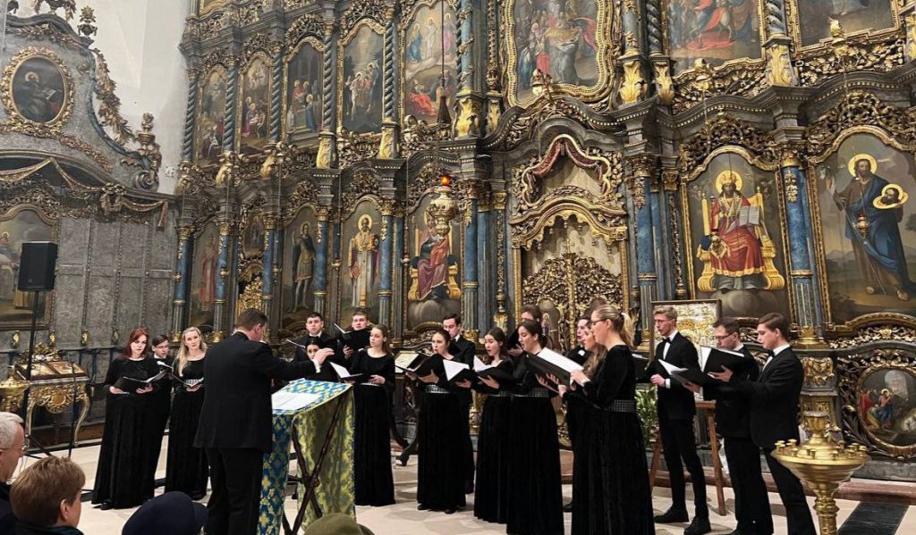 Ансамбль современной хоровой музыки Altro coro выступил в Будапеште