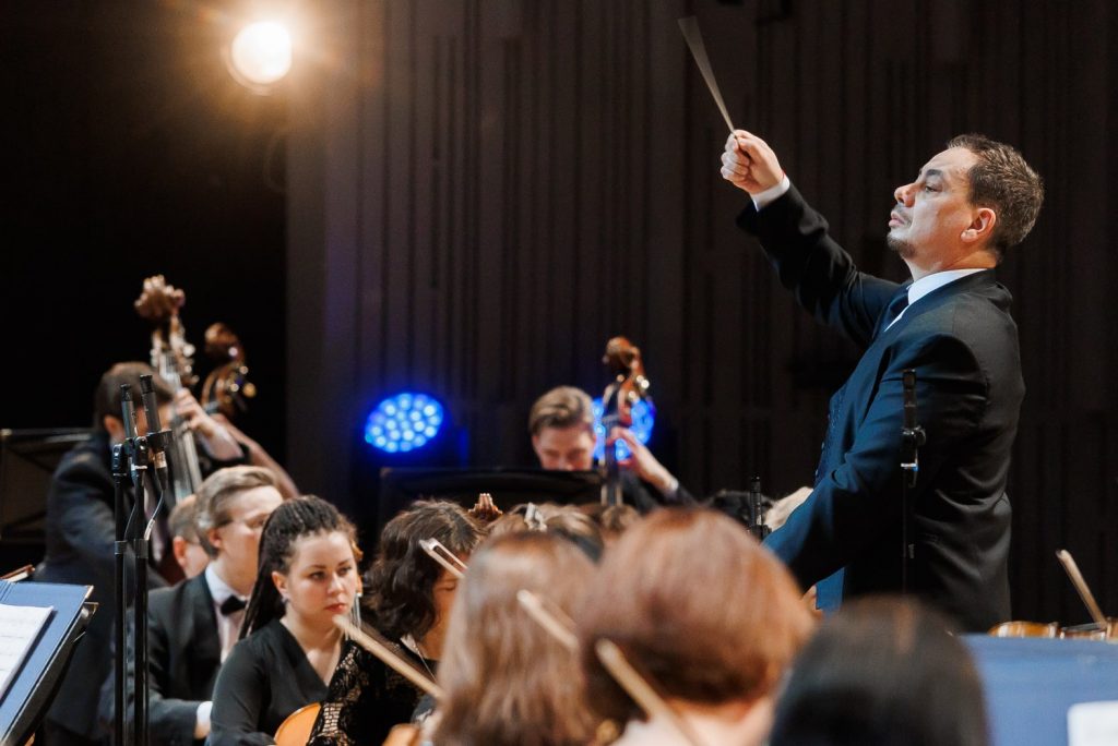 Красноярский симфонический оркестр исполнит Шестую симфонию Малера в Москве и Санкт-Петербурге