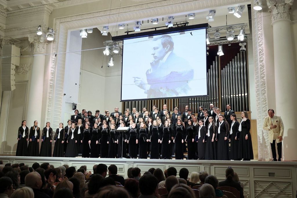 Камерный хор Московской консерватории выступил на фестивале «Рахманинов. Зримая музыка»