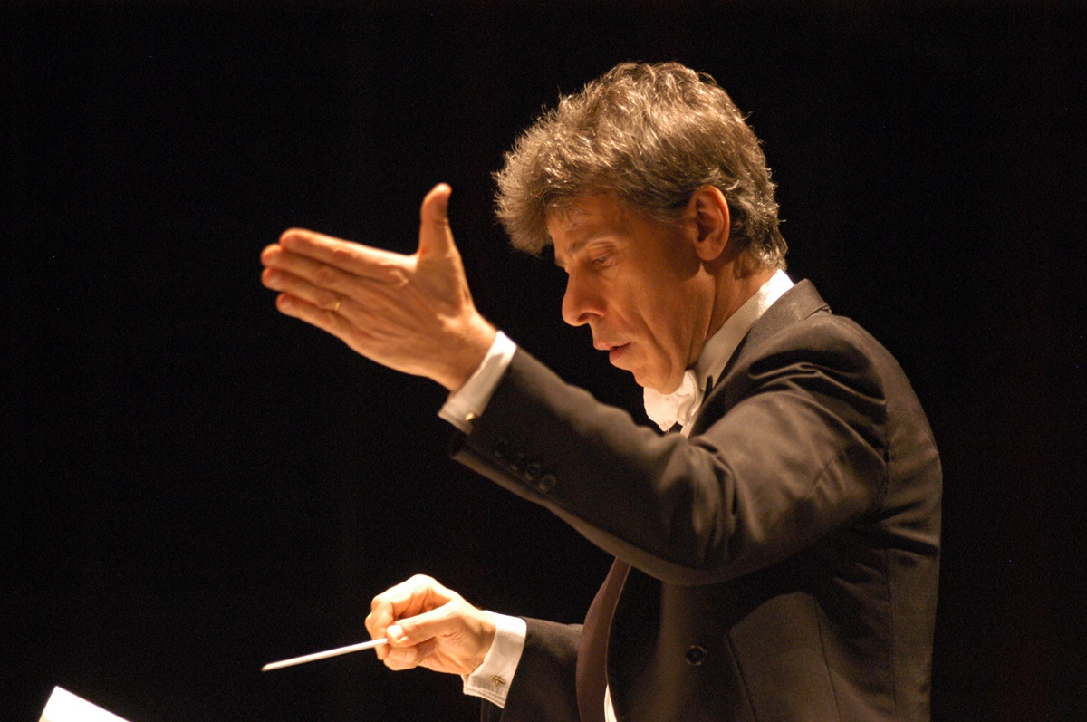 дирижер ян гривс. михаил юровский дирижер. франц вельзер-мёст дирижер. состав филармонический оркестр осло. константин хачикян пианист.