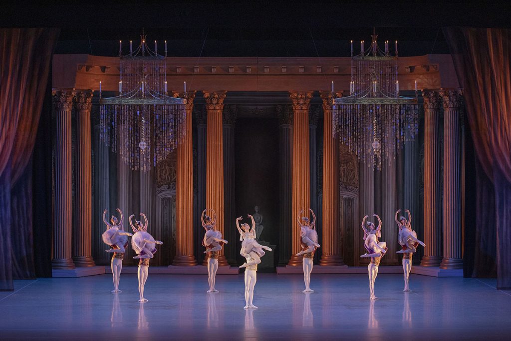 Балетная труппа Приморской сцены Мариинского театра впервые выступит в Пхеньяне