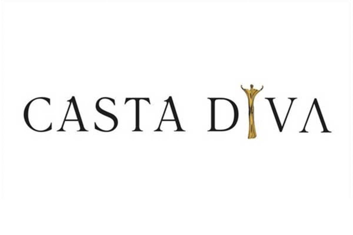 Casta diva перевод. Каста дива. Casta Diva премия логотип. Каста логотип. Статуэтка Каста дива премия.