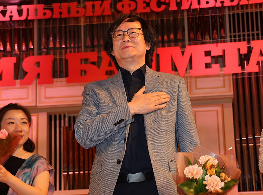 «Молитвенные флаги на ветру» и эхо Поднебесной