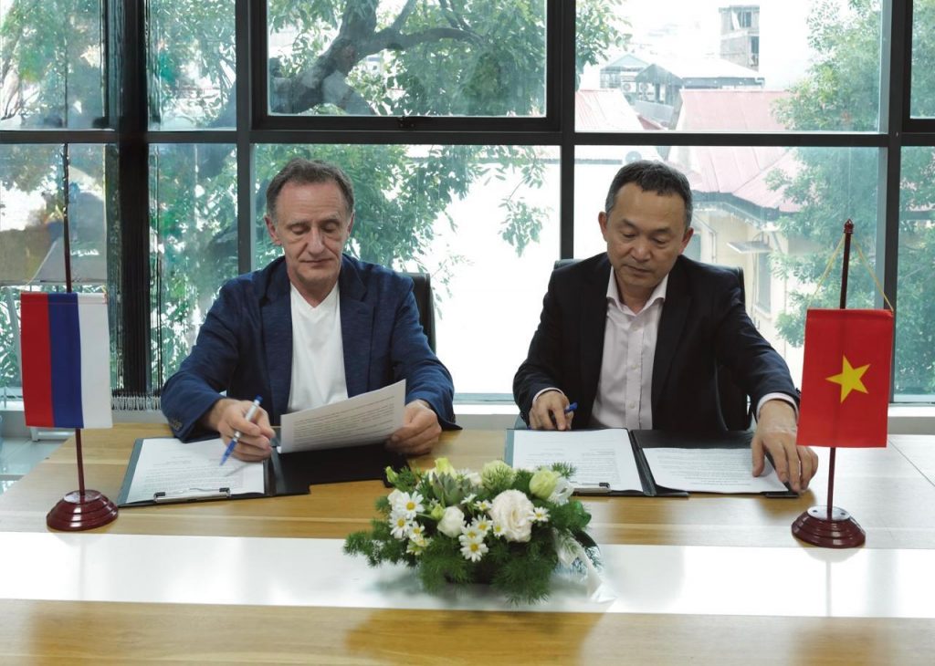 Завершились первые вьетнамские гастроли Заслуженного коллектива России