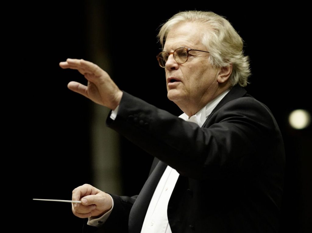 Дирижер Юстус Франтц награжден орденом Дружбы