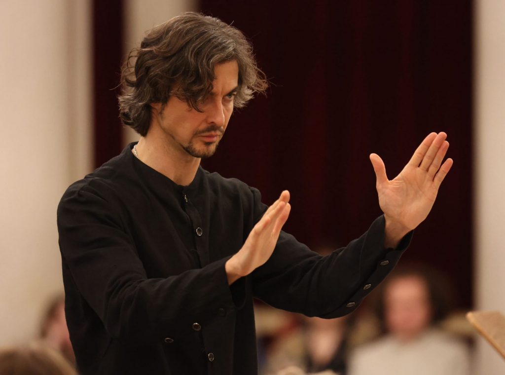 Тест-драйв на «Площади Искусств»