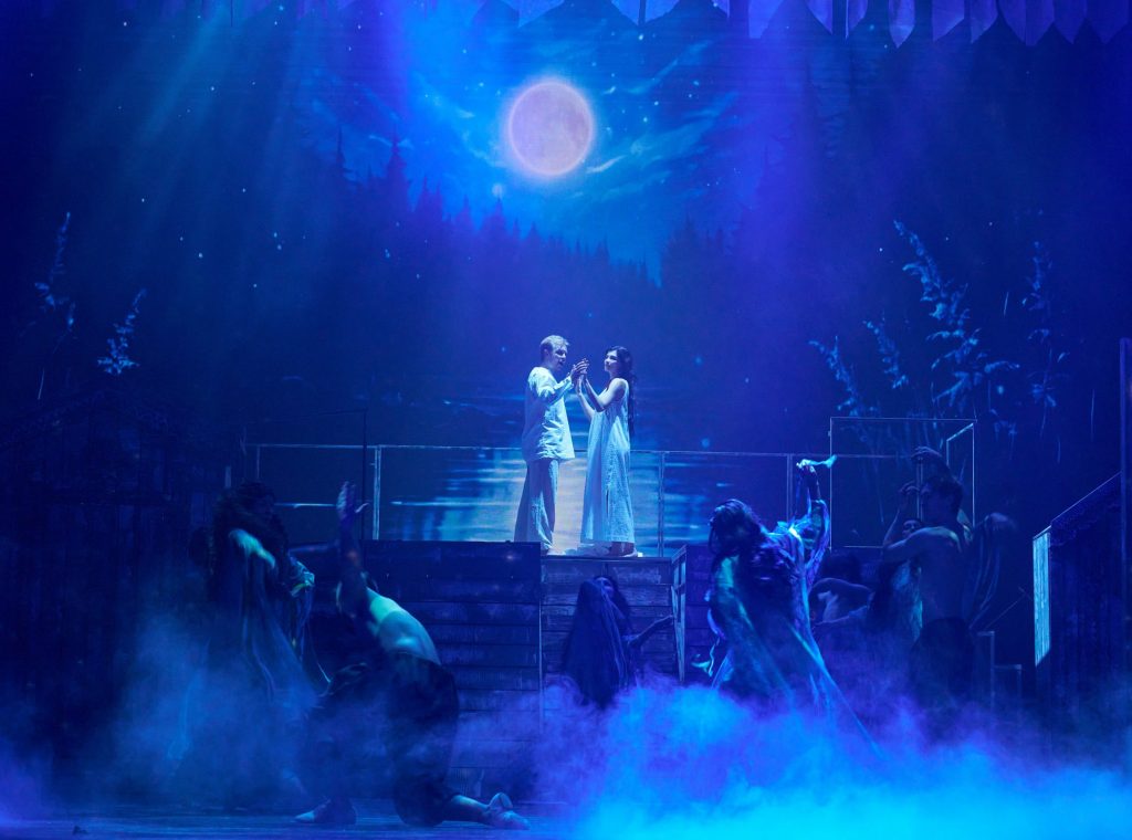 Ночь в усадьбе