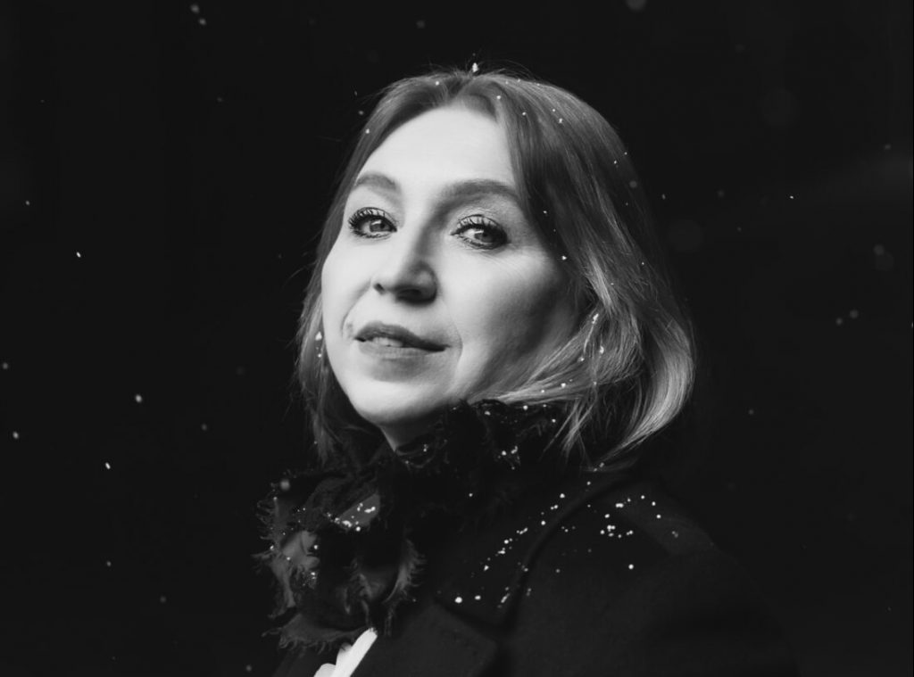 Светлана Лаврова: Долгое время я хотела быть современной, а сейчас позволяю себе быть собой