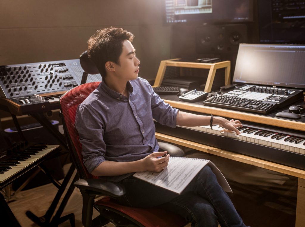 Лейбл Deutsche Grammophon заключил эксклюзивный контракт с китайским композитором Юй-Пэн Чэнем