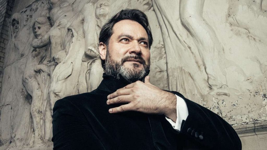 Ильдар Абдразаков, Александр Сладковский и РНО дадут новогодний концерт