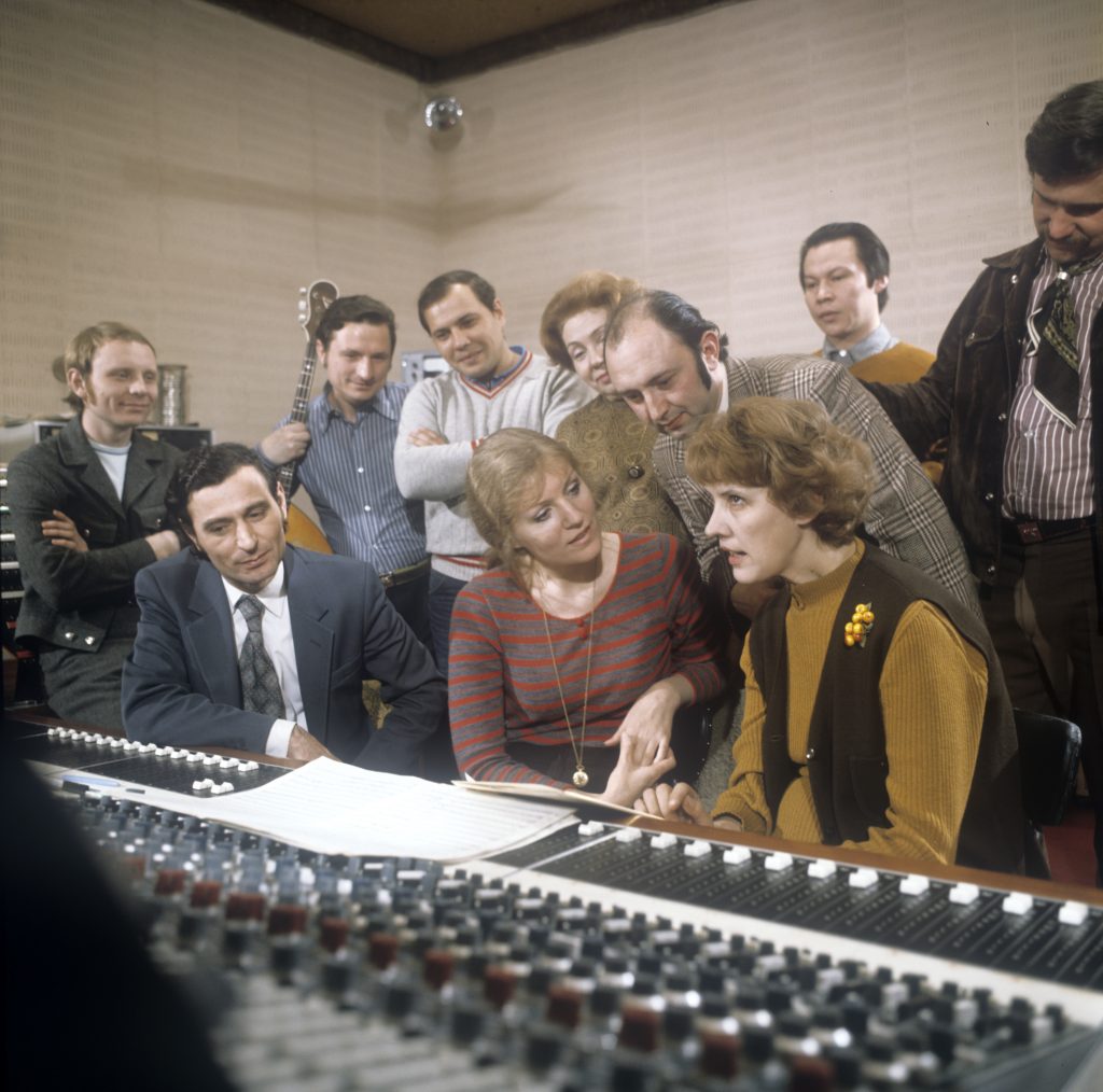 «Мелодия» готовит виниловые релизы Анны Герман и детских сказок