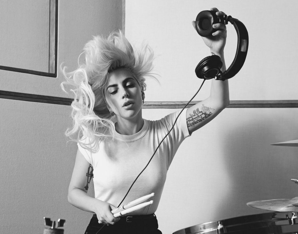 Abracadabra Леди Гаги признана песней 2025 года по версии Rolling Stone