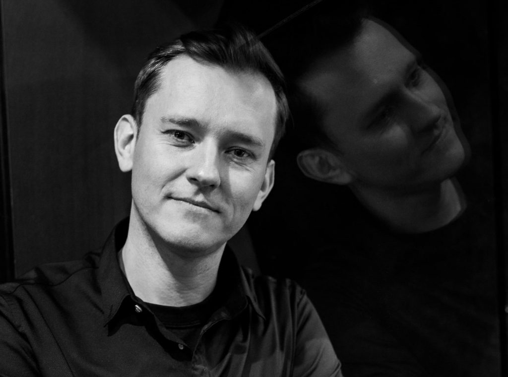 Евгений Лебедев: В искусстве невозможно делать что-то с расчетом