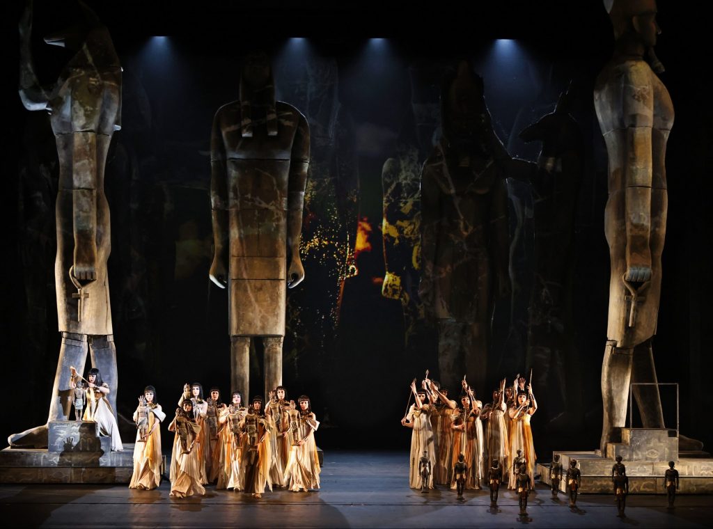 Страсти египетские